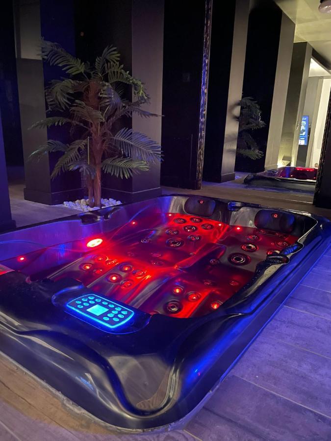 La Suite Grenoble Spa Jacuzzi Et Sauna Privatif Exterior photo