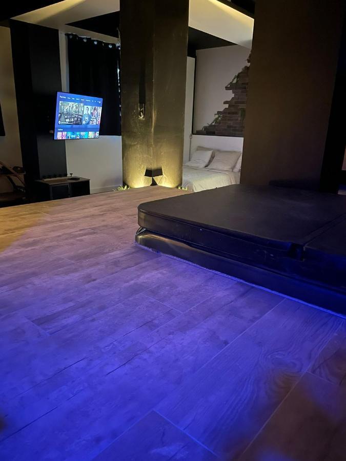 La Suite Grenoble Spa Jacuzzi Et Sauna Privatif Exterior photo